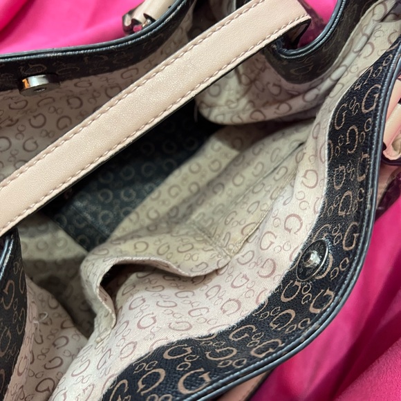 ORIGINAL G BY GUESS TRIFOLD WALLET  & MATCHING PURSE - Picture 4 of 6